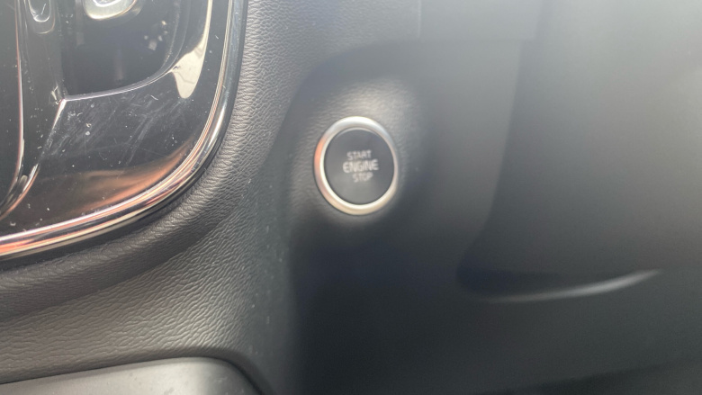 Volvo Xc40 1.5 T4 Recharge PHEV Plus Dark 5dr Auto Estate